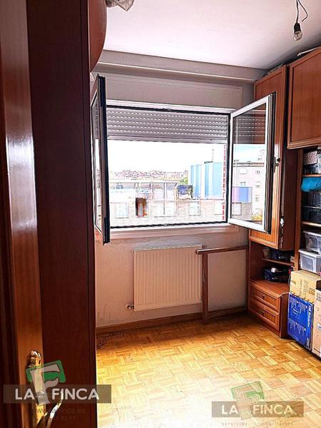 Foto 83a5167c-173e-4ead-a5ca-cf446930e9ab. Etagenwohnung mit heizung parking in Montevil Gijón