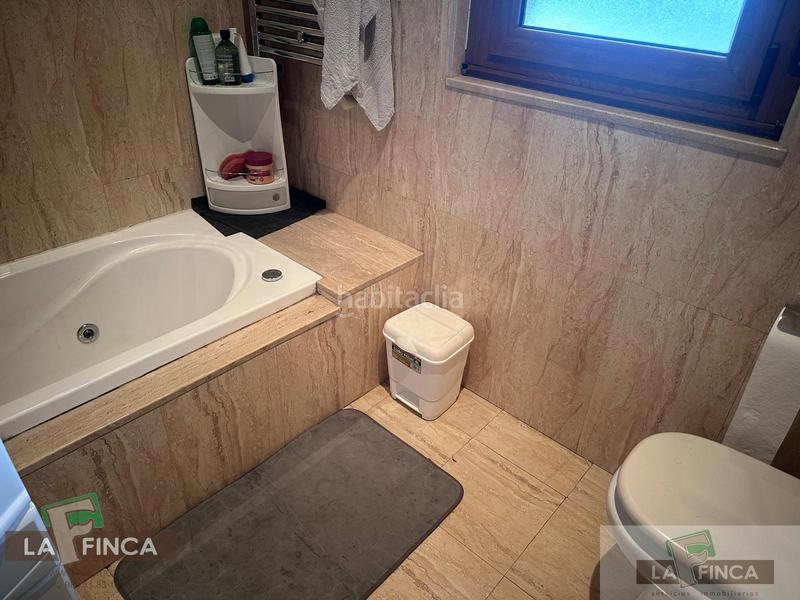 Foto d4fdf482-8964-45fc-9082-9997fbb3f1cd. Casa amb calefacció aparcament piscina a Parroquias Norte Siero