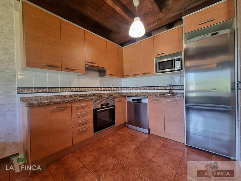 Foto 3da7db61-7e9c-4e00-ba8e-e9a88c521b75. Xalet amb calefacció aparcament a Candamo