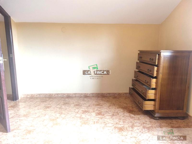 Foto f666b6fe-feba-42c3-b393-edf039fe54e4. Casa  en Llanera