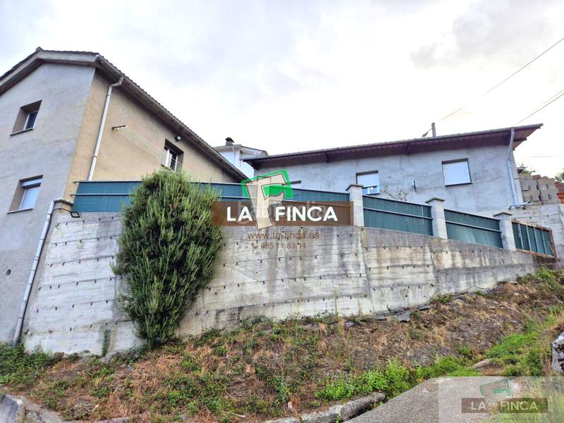 Foto 0e237f35-7f94-4e24-93ab-bab4adf214f5. Chalet  en Cangas del Narcea