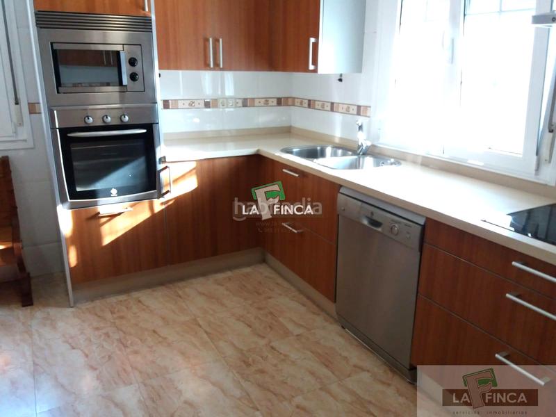 Foto 237845a7-c6d1-4db5-b662-32ad59a503d3. Chalet  en Cangas del Narcea