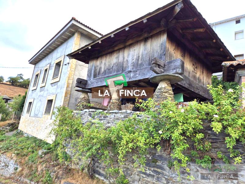 Foto 33a10e55-ed52-4860-90a5-93619768e4cf. Chalet  en Cangas del Narcea