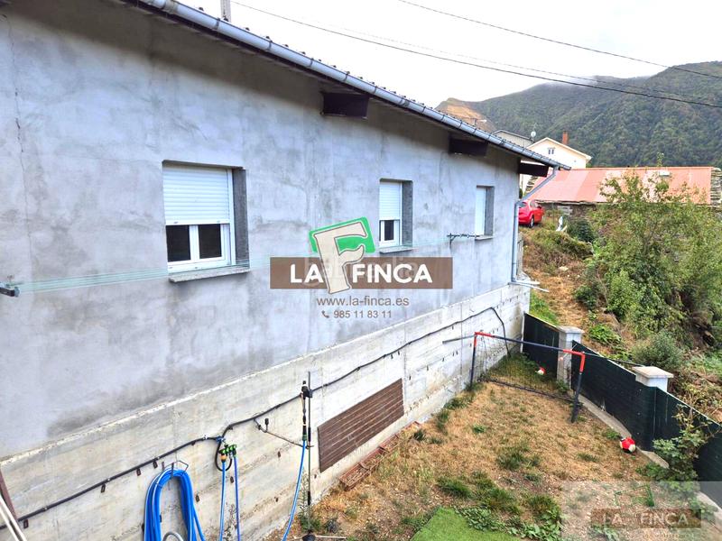 Foto 7c5c5980-5048-404c-946d-18553f78f932. Chalet  en Cangas del Narcea
