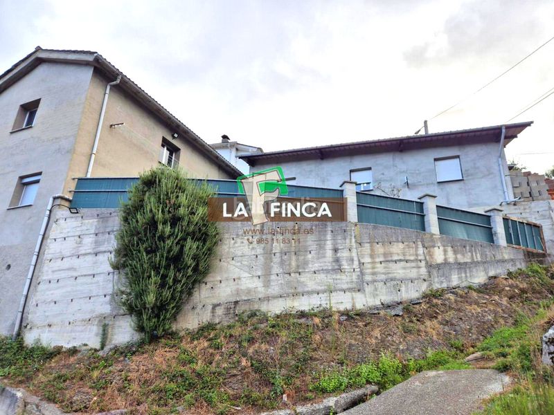Foto ed59af07-6389-4a40-b634-14ba949f16d7. Xalet a Cangas del Narcea