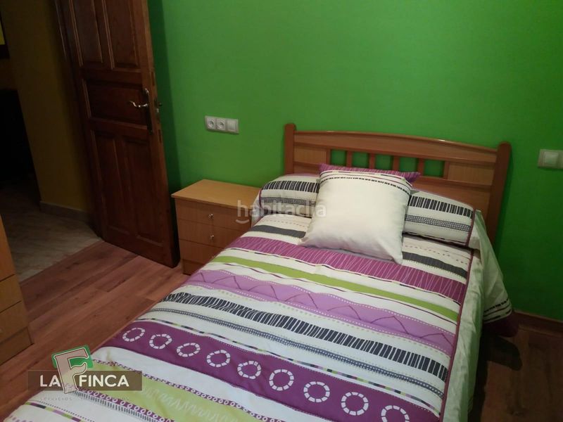 Foto f4a9bbdf-f336-47a6-aaa4-12e998080b88. Xalet a Cangas del Narcea