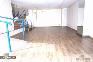 Local Comercial en Milán - Pumarín