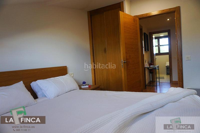 Foto a7ba9baf-c82a-49a4-8dfd-19cc8285bea2. Pis amb calefacció aparcament a Llanes pueblo Llanes