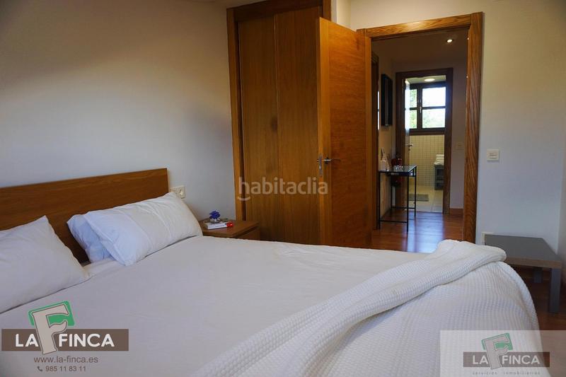 Foto f0fbfeff-33e8-47b3-95b6-b645947b9485. Pis amb calefacció aparcament a Llanes pueblo Llanes