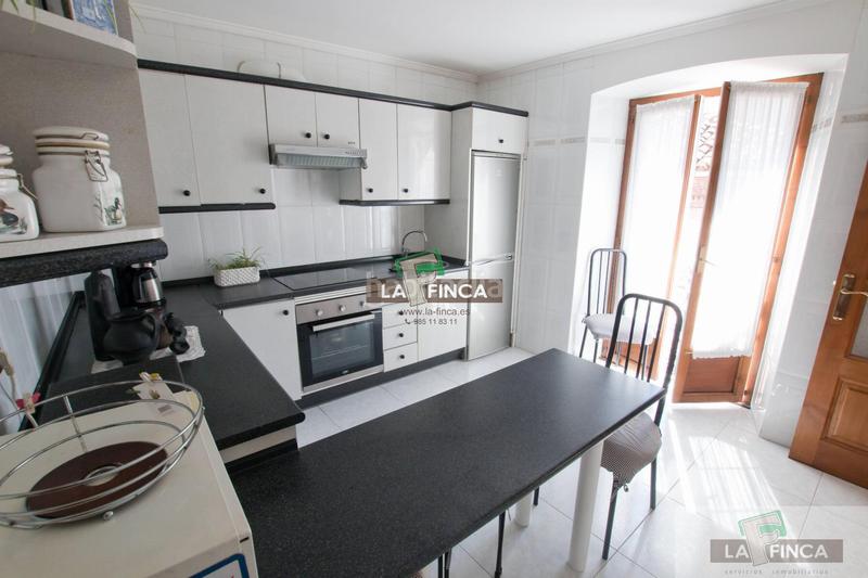 Foto 4b9d0692-c681-4edd-ba39-a230c877cd85. Casa  en Pravia