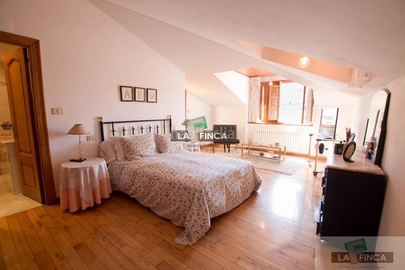 Foto 5dbec7ea-ff95-4b0a-b142-519d56037c9c. Casa  en Pravia