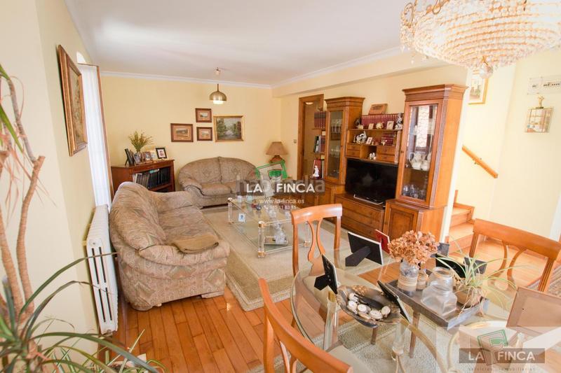 Foto c759e786-f3e3-4edb-902d-e43a23eba484. Casa  en Pravia