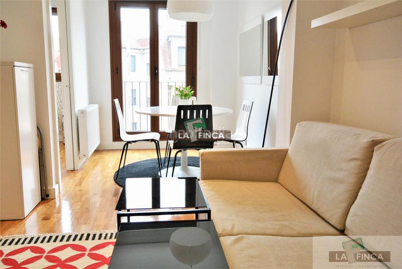 Foto 670073ac-87d5-4a87-bdd1-d3dd79b0fb5d. Alquiler apartamento  en Teatinos - Los Prados Oviedo