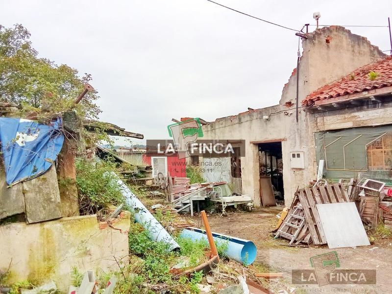 Foto 1072b8d8-dfd5-45aa-bd74-de6ed3237781. Casa amb aparcament a Sierín Gijón