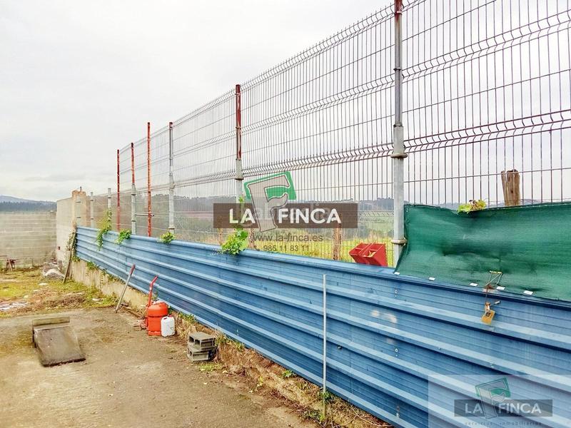 Foto f3063ba0-2f6b-4ced-b8e7-20649eec9450. Casa amb aparcament a Sierín Gijón