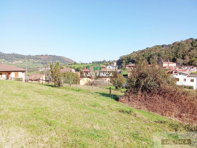 Foto 21c69797-0a27-4f3f-8e6b-a9de3130ae11. Terreno residencial terreno en Morcín