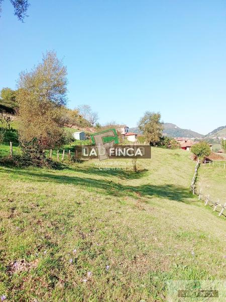 Foto 4ae4d4a5-4dd8-444f-856e-d54615a74aa7. Terreno residencial terreno en Morcín