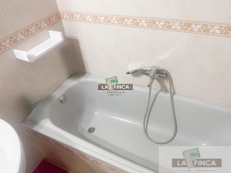 Foto a6aa430e-c72d-4e9f-a298-232dfea316e7. Appartamento con riscaldamento parcheggio in Auditorio - Seminario - Parque de Invierno Oviedo