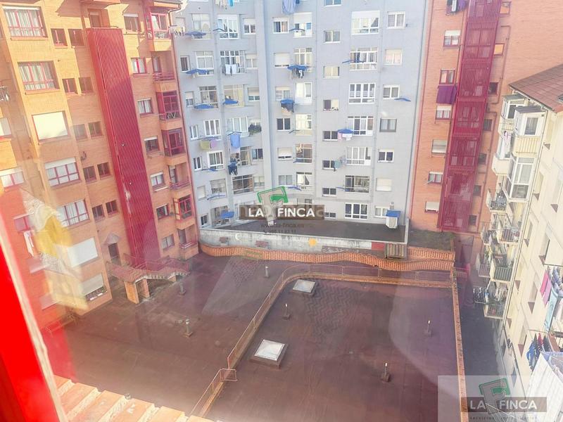 Foto eaf786e9-cc23-4fb1-962e-d2e39af0aa1a. Appartamento con riscaldamento parcheggio in Auditorio - Seminario - Parque de Invierno Oviedo