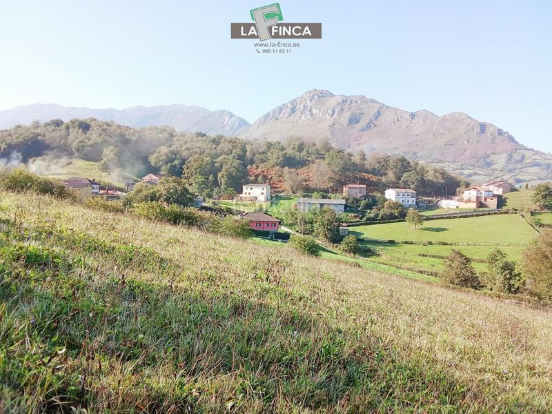 Foto a44d825d-e3e8-4239-80b6-7a15104c1abb. Terreny residencial a Morcín