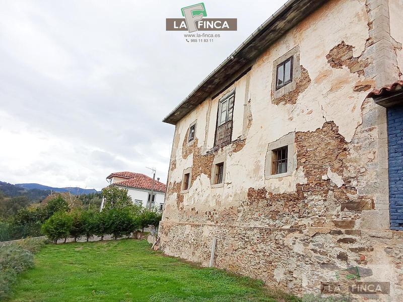 Foto ffcc00b2-6606-4961-9434-3a89e1bf417e. Casa  en Pravia