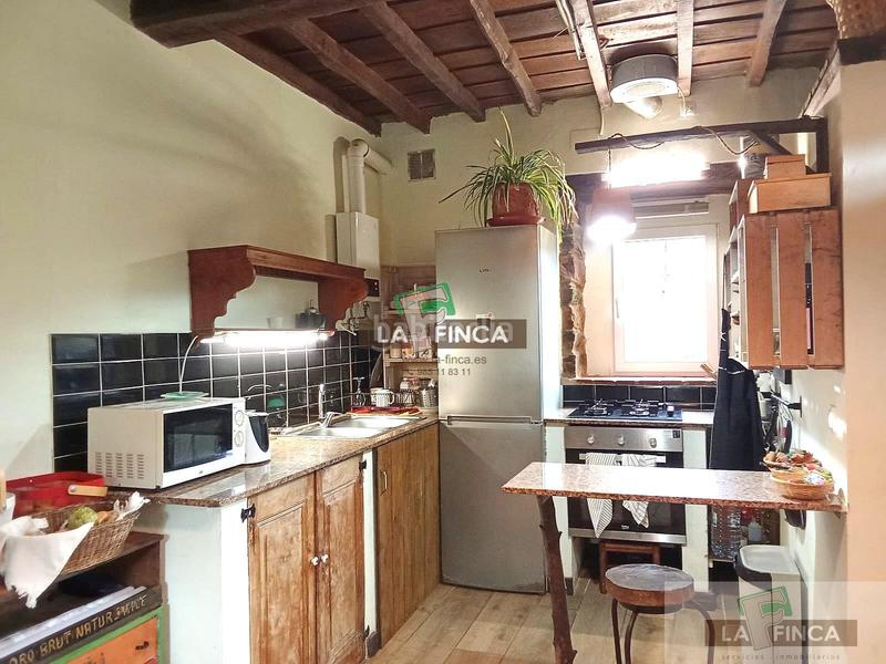 Foto 5913d40a-cef1-409f-8c5e-f885236389fb. Casa amb calefacció a Pravia