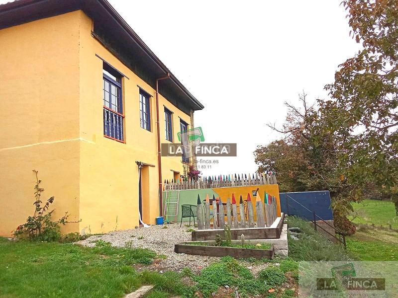 Foto 69eeb8f2-0e30-495b-a4ff-3ed91c562acc. Casa amb calefacció a Pravia