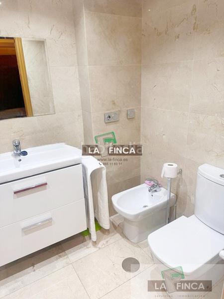 Foto 9ac5cb49-92c5-4bde-9a18-29f135c592fd. Pis amb calefacció aparcament a Milán - Pumarín Oviedo