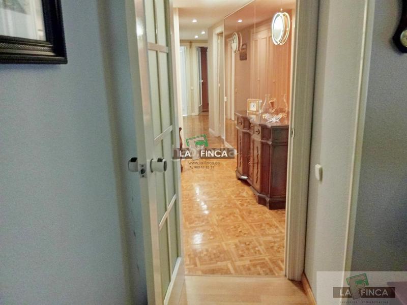 Foto 44ec5afc-6e01-435e-b418-b1fee659f523. Affitto appartamento con riscaldamento parcheggio in Oviedo