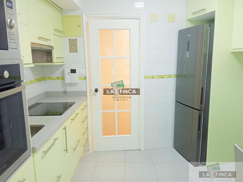 Foto ee0fde15-a480-4f95-b0fa-ec0233a29433. Location appartement avec chauffage parking dans Milán - Pumarín Oviedo