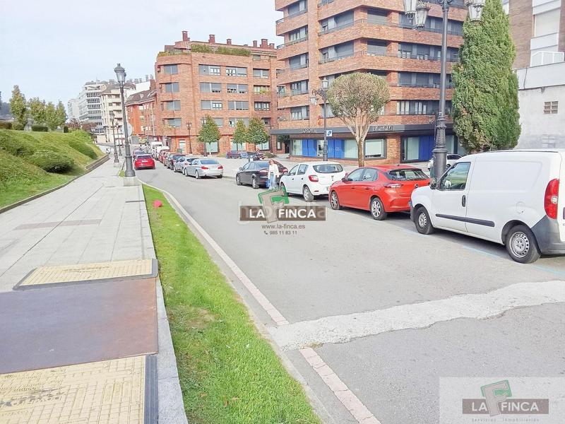 Foto 087ff3c5-fa96-4457-90e8-555091b17590. Rent flat with heating parking in Milán - Pumarín Oviedo