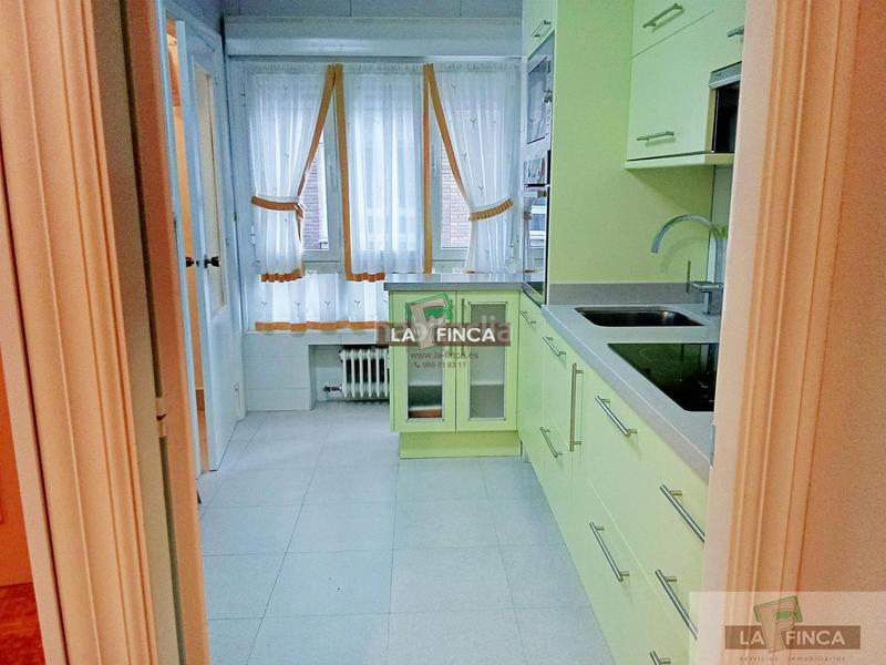 Foto cd6e25c9-6ce0-4f7d-b8e7-c7ed9b9404fb. Rent flat with heating parking in Milán - Pumarín Oviedo