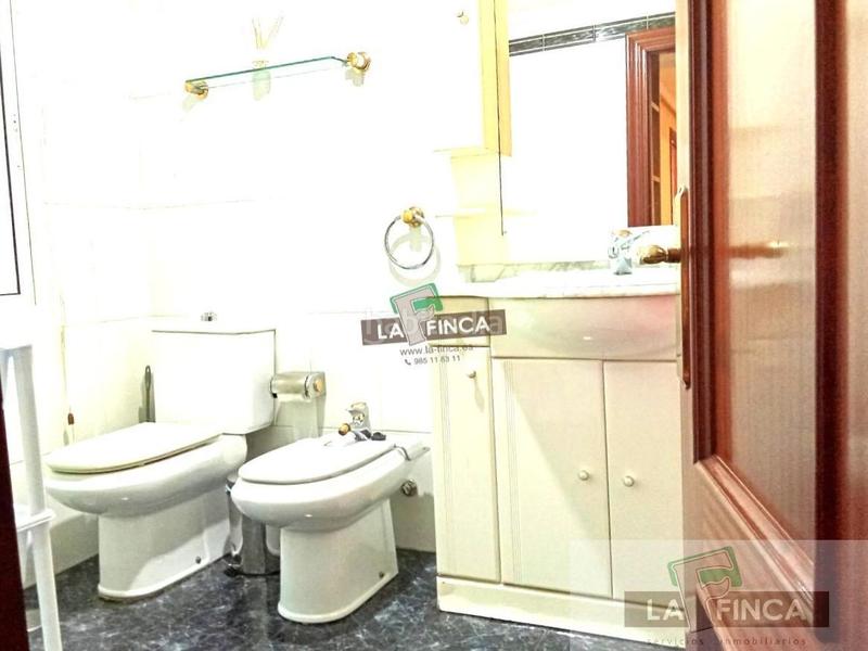 Foto 234a7ffa-55cd-4aa4-bb76-b99bbc7ad887. Flat with heating in El Cristo Oviedo