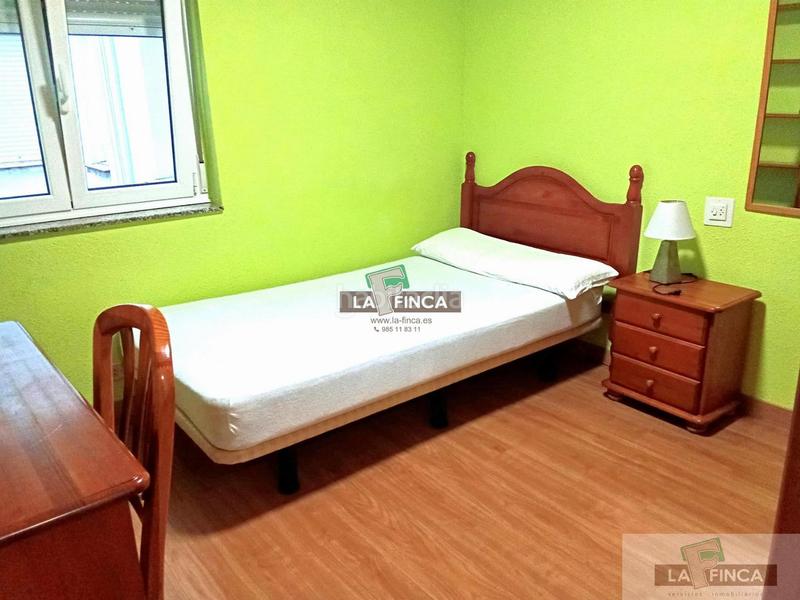 Foto b3c820b2-7db0-4b5d-919e-3efa1c508614. Flat with heating in El Cristo Oviedo