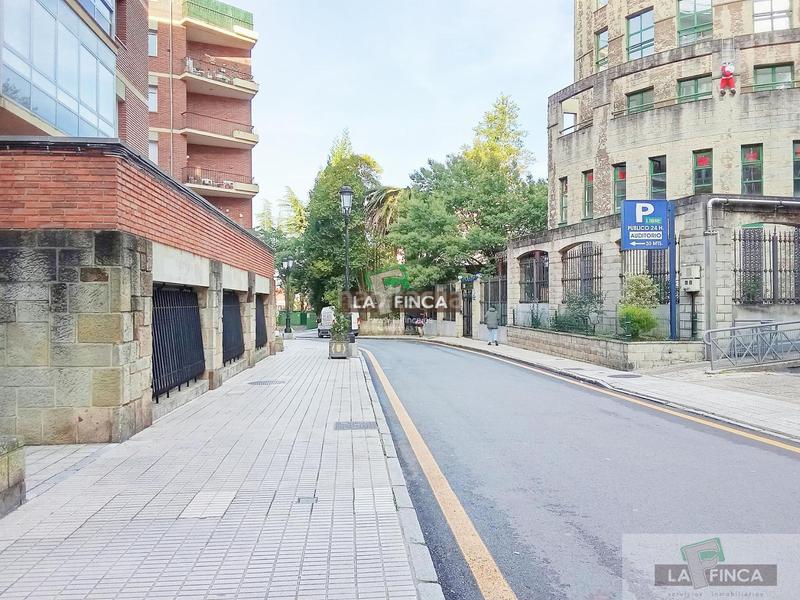 Foto 67159316-0eb4-43db-9209-0f93380dbac7. Pis amb calefacció a Auditorio - Seminario - Parque de Invierno Oviedo