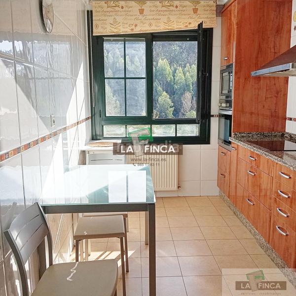 Foto f15f8bfc-6e7f-4e86-b431-e72b460083f8. Pis amb calefacció aparcament a Piedras Blancas Castrillón