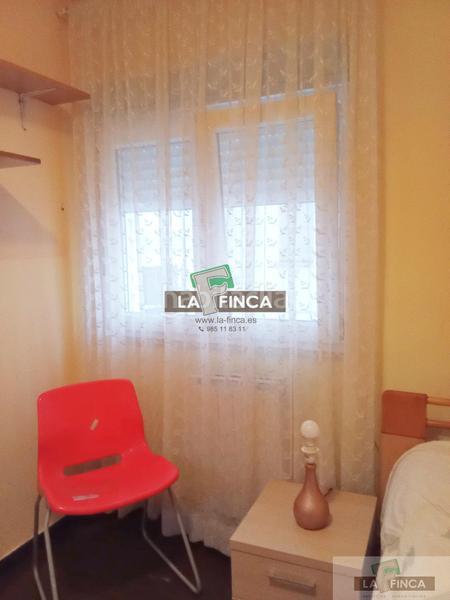 Foto 1a8cfcb4-56ec-4a8e-bb72-3ffb7ec6128c. Piso  en Huca - La Cadellada Oviedo