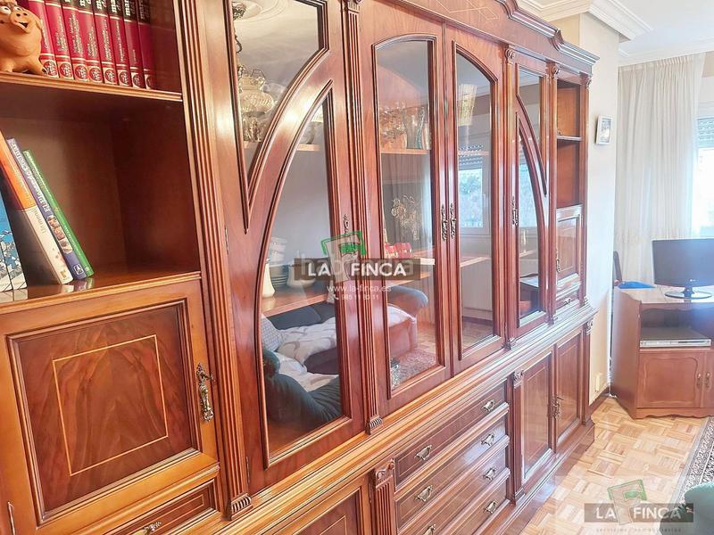 Foto c8eed08a-b948-44cb-994f-f69f3150e0ea. Pis amb calefacció aparcament a Huca - La Cadellada Oviedo