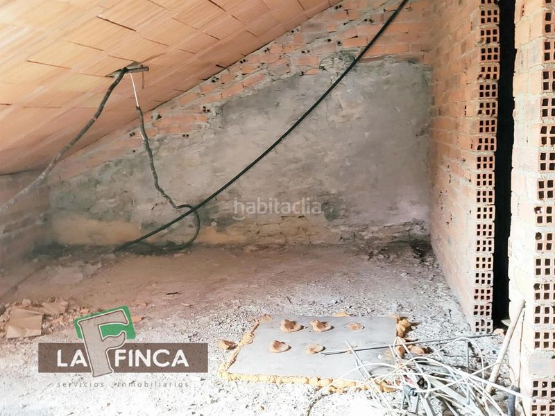 Foto 0f80b680-0557-40d9-9e94-29eaa6512837. Edificio in Pravia