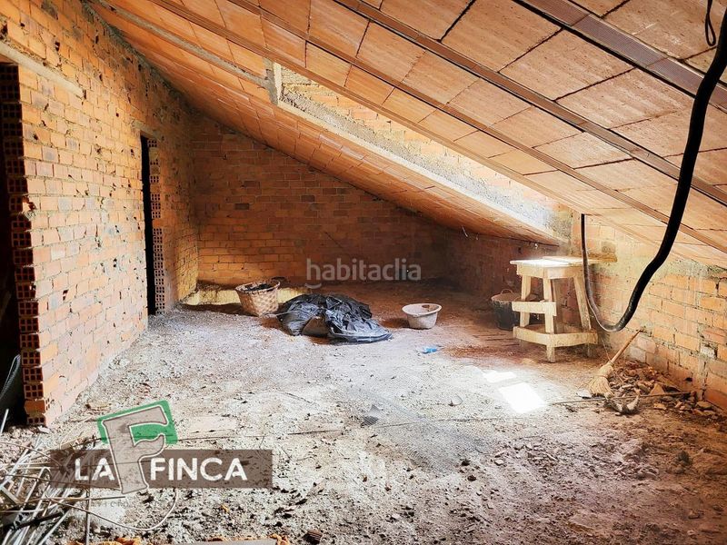 Foto 20e500bd-8817-4b66-826e-e837d2393e42. Edificio in Pravia