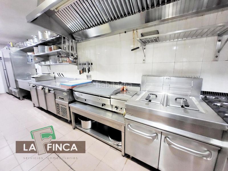 Foto 256d6759-32c7-46ae-8dac-cb06e6ca57a7. Edificio in Pravia