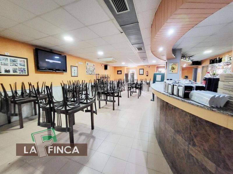 Foto 6466540b-8f22-4816-954f-0767afb4bb05. Edificio in Pravia