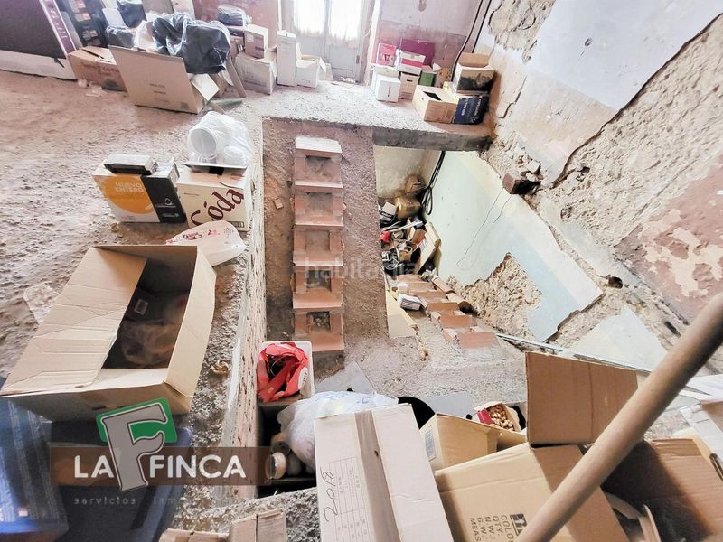 Foto 8e3ab5e7-5987-41fe-8e78-6df2d6130959. Edificio in Pravia