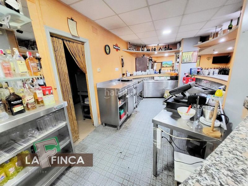 Foto b26ea74f-bf88-4a8e-b4ca-dac0f6429f80. Edificio in Pravia