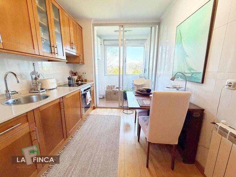 Foto c539d091-a581-4776-8d98-3f8cdafe876e. Pis amb calefacció a Salinas Castrillón