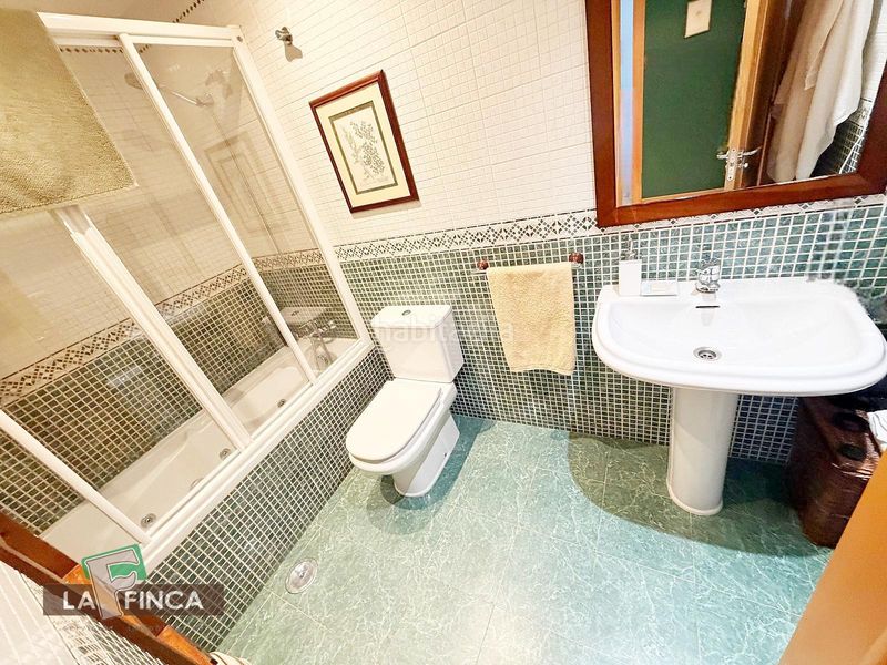 Foto d7fa6656-e14e-4e48-9bad-269b11dc0a47. Pis amb calefacció a Salinas Castrillón