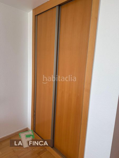 Foto a5b6dc4a-e07d-4691-9e88-8f8a39ecfed7. Pis amb calefacció aparcament a Ventanielles Oviedo