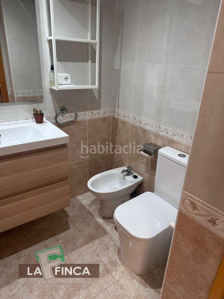 Foto a9b2fb93-8f3d-4fbd-8654-3af964c4fcb7. Pis amb calefacció aparcament a Ventanielles Oviedo