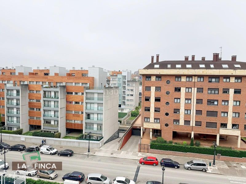 Foto 2a813a16-cd5f-4659-b929-24a311958e29. Àtic amb calefacció aparcament piscina a Ciudad Naranco - Prados de La Fuente Oviedo