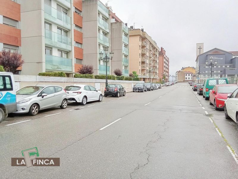 Foto b960e8b3-8314-4521-9ffa-44e7e5ef3d72. Àtic amb calefacció aparcament piscina a Ciudad Naranco - Prados de La Fuente Oviedo